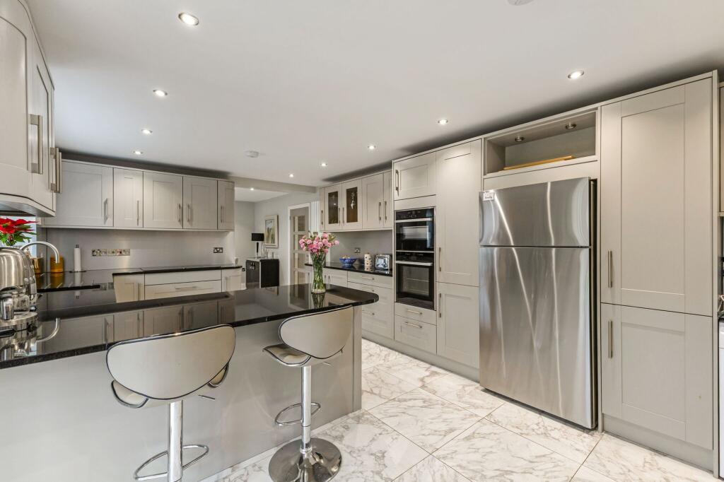 Additional property image - Hanewell Rise, Hilperton, BA14