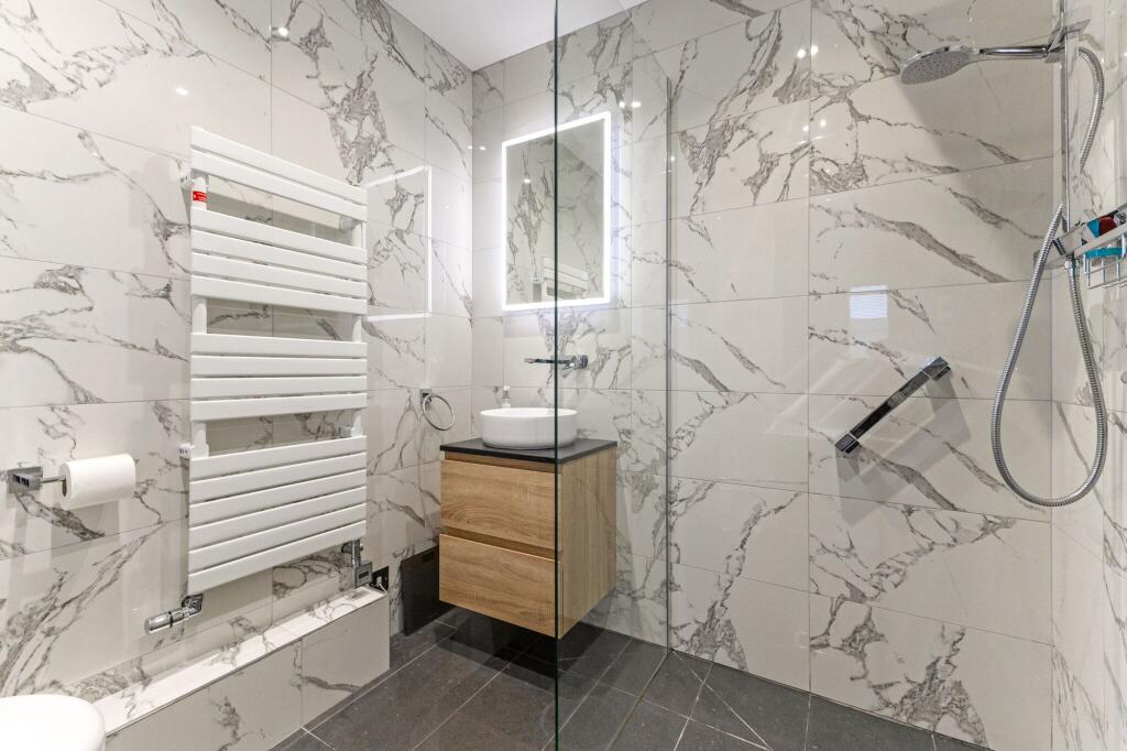 Additional property image - Hanewell Rise, Hilperton, BA14