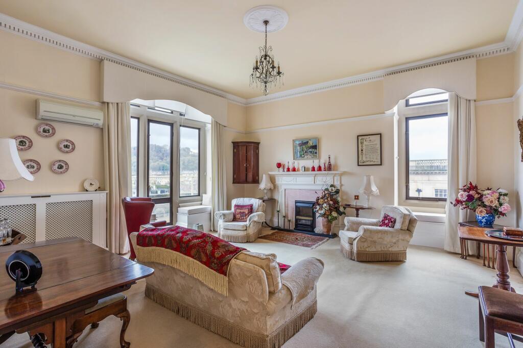 Additional property image - Grand Parade, Bath, BA2