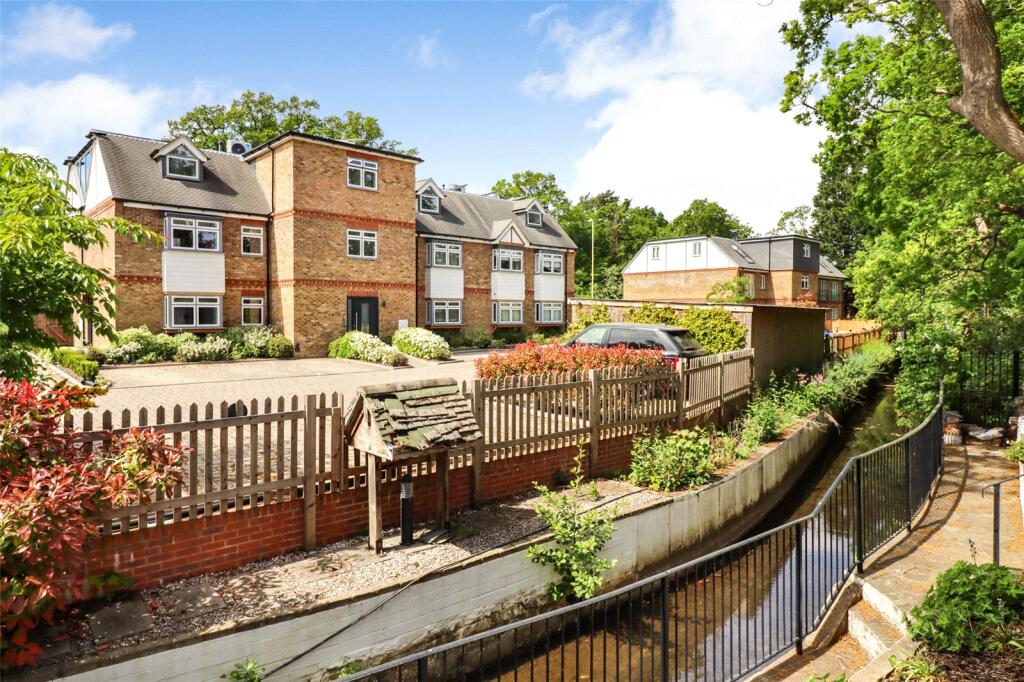 Main image of property: Minley Road, Fleet, Hampshire, GU51