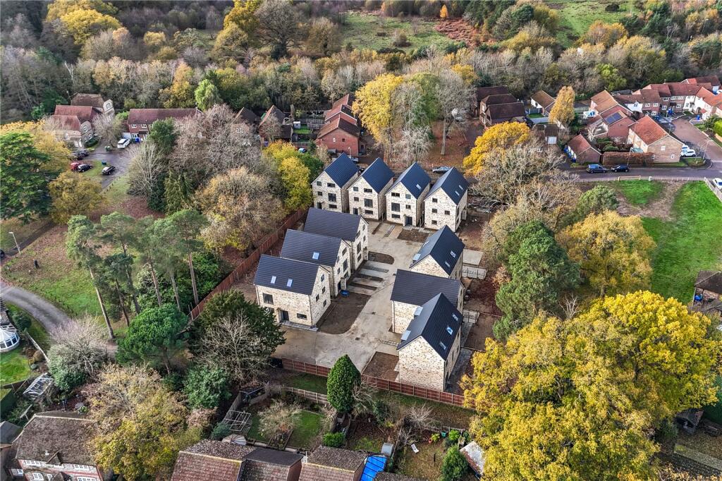 Main image of property: Farnborough, Hampshire, GU14