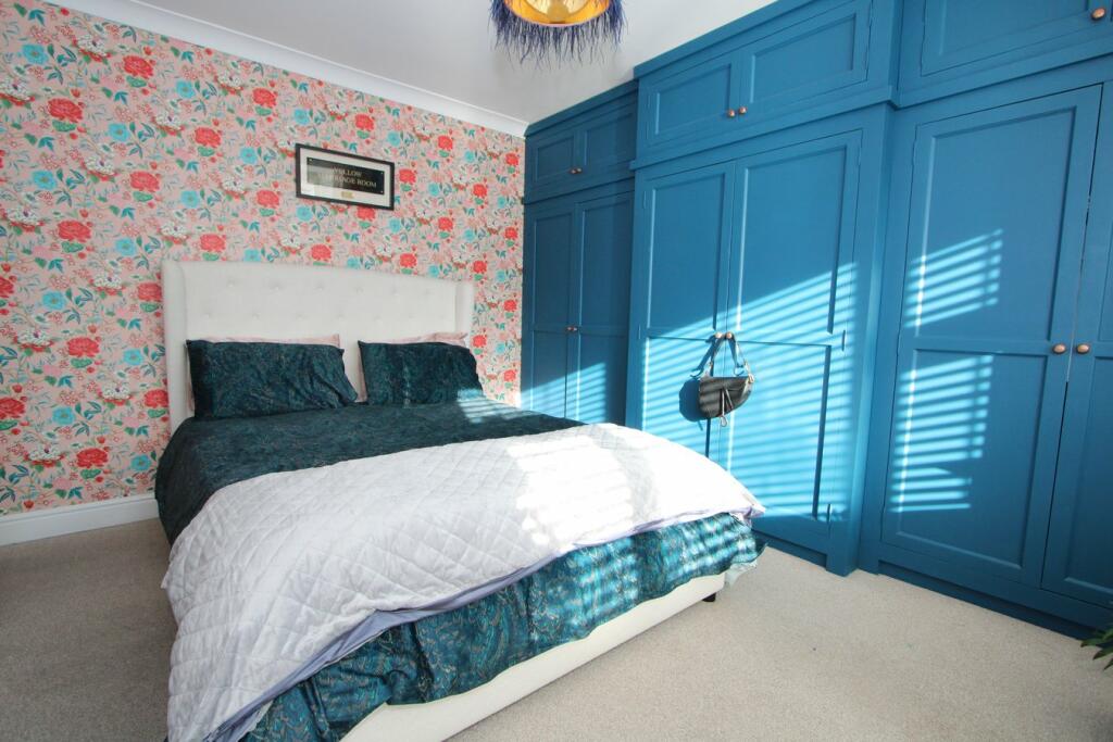 Additional property image - Bloomfield Road, Bromley, BR2