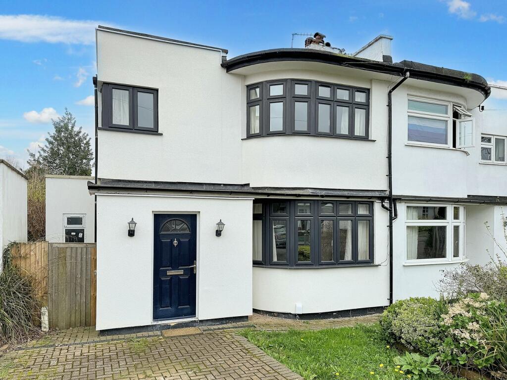 3 bedroom semidetached house for sale in Fairfield Road, Petts Wood