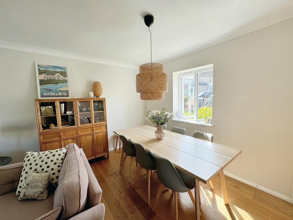 Additional property image - Laburnum Way, Bromley, BR2