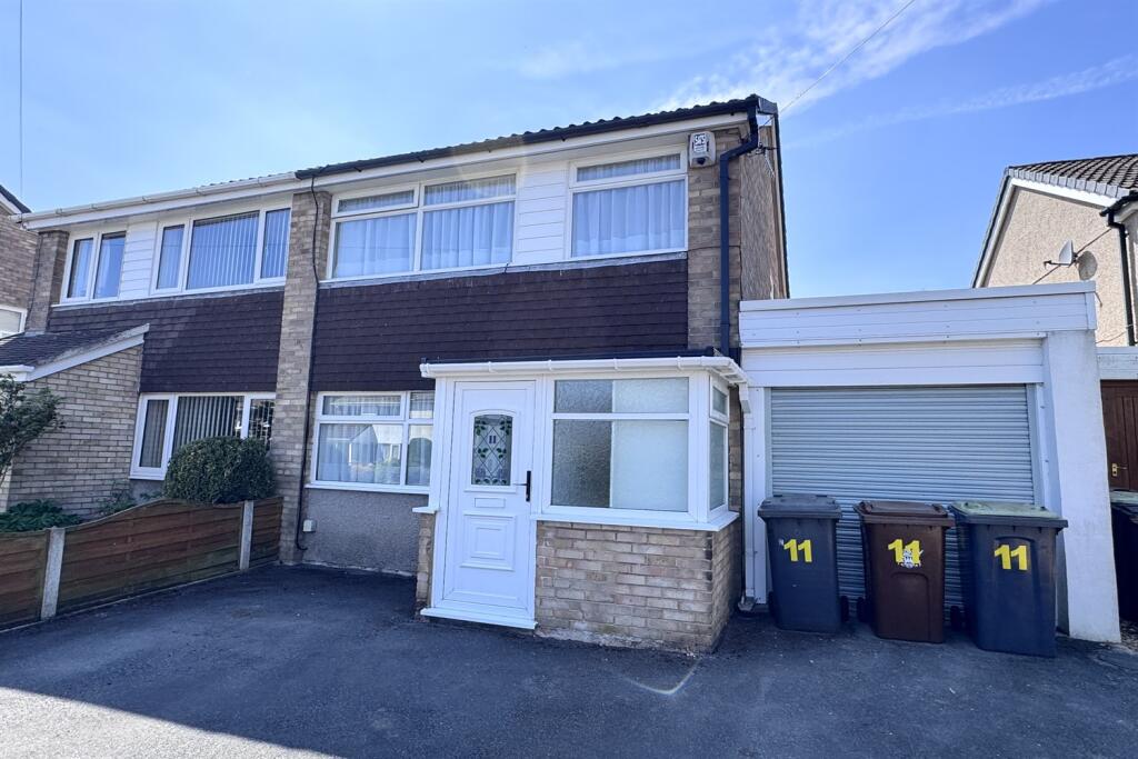 Main image of property: Greggs Avenue, Chapel-En-Le-Frith, High Peak