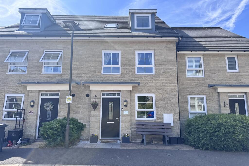 Main image of property: Smithy Brook Fold, Chapel-En-Le-Frith, High Peak