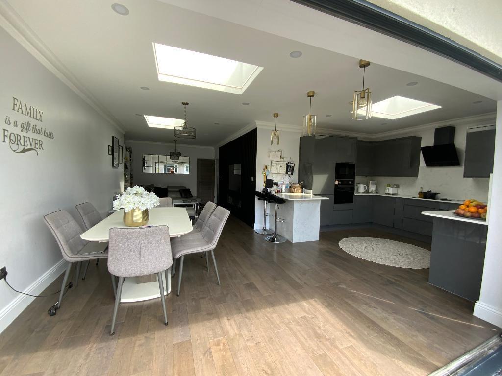 Main image of property: Alma Avenue, Hornchurch, Essex, RM12 6BP