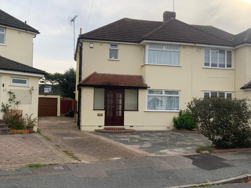 Main image of property: Rosebank Avenue, Hornchurch, Essex, RM12 5QX