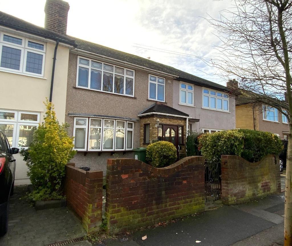 Main image of property: Benhurst Avenue, Elm Park, Hornchurch, Essex, RM12 4QP