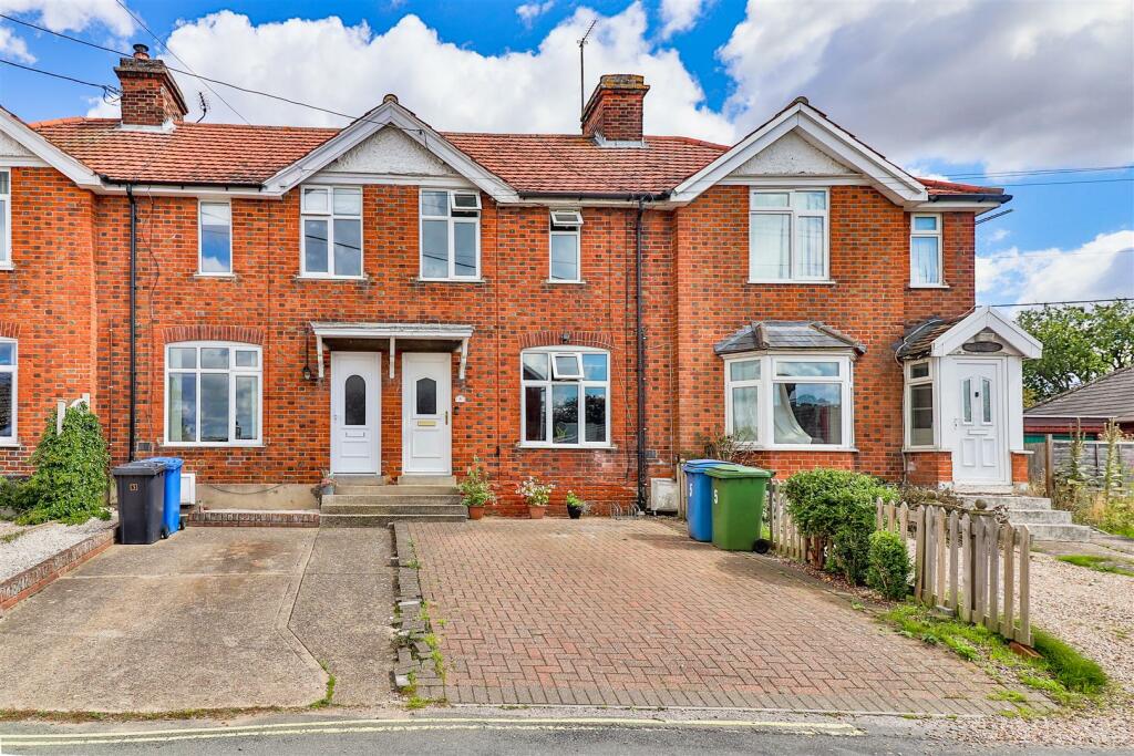 3 bedroom terraced house for sale in The Green, Hadleigh, Ipswich, IP7