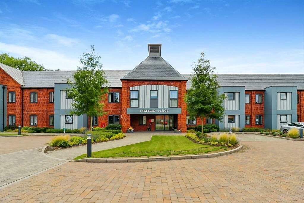 1 bedroom apartment for sale in Tyefield Place, Hadleigh, IP7