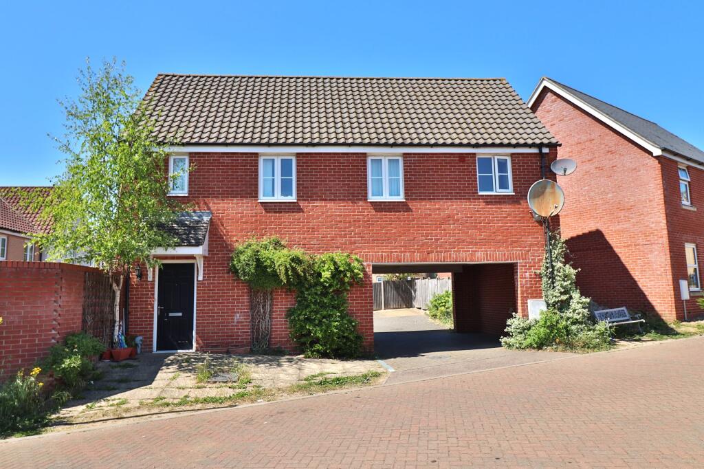 Main image of property: Ann Strutt Close, Hadleigh, IP7