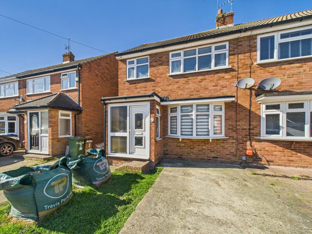 Main image of property: Regan Close, Stanford-Le-Hope, SS17
