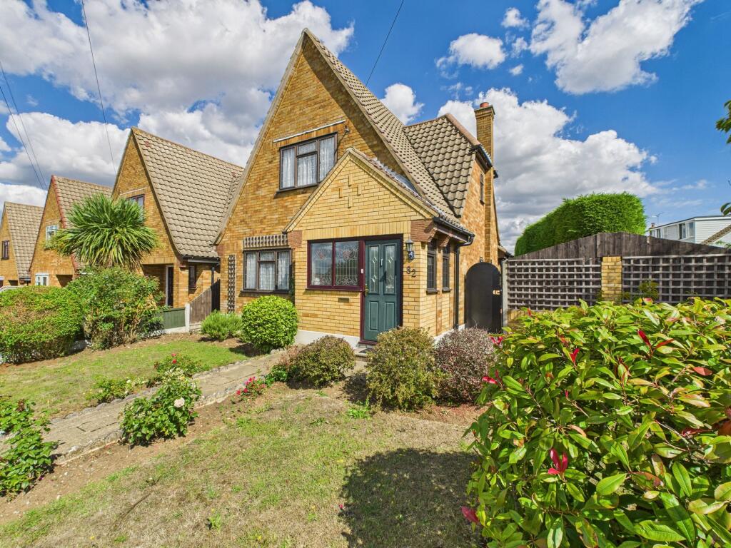 Main image of property: Lampits Hill, Corringham, SS17