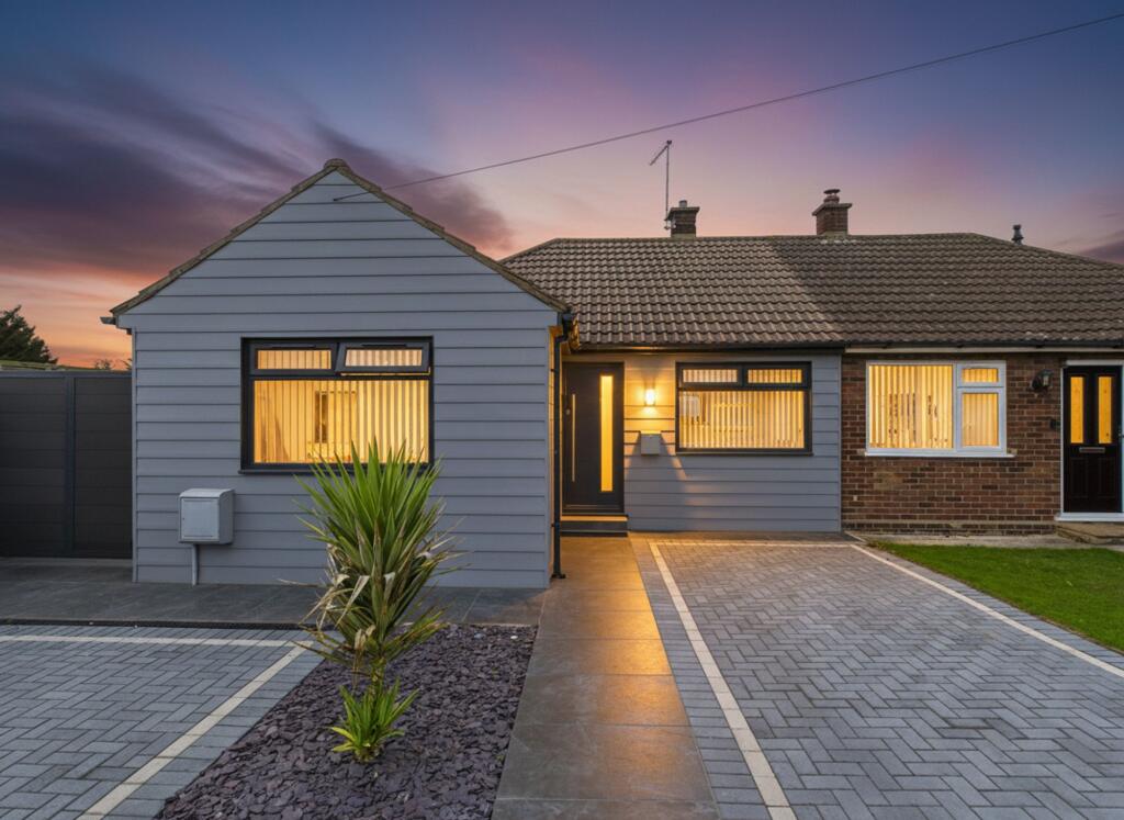 Main image of property: Sanctuary Gardens, Stanford-Le-Hope, SS17