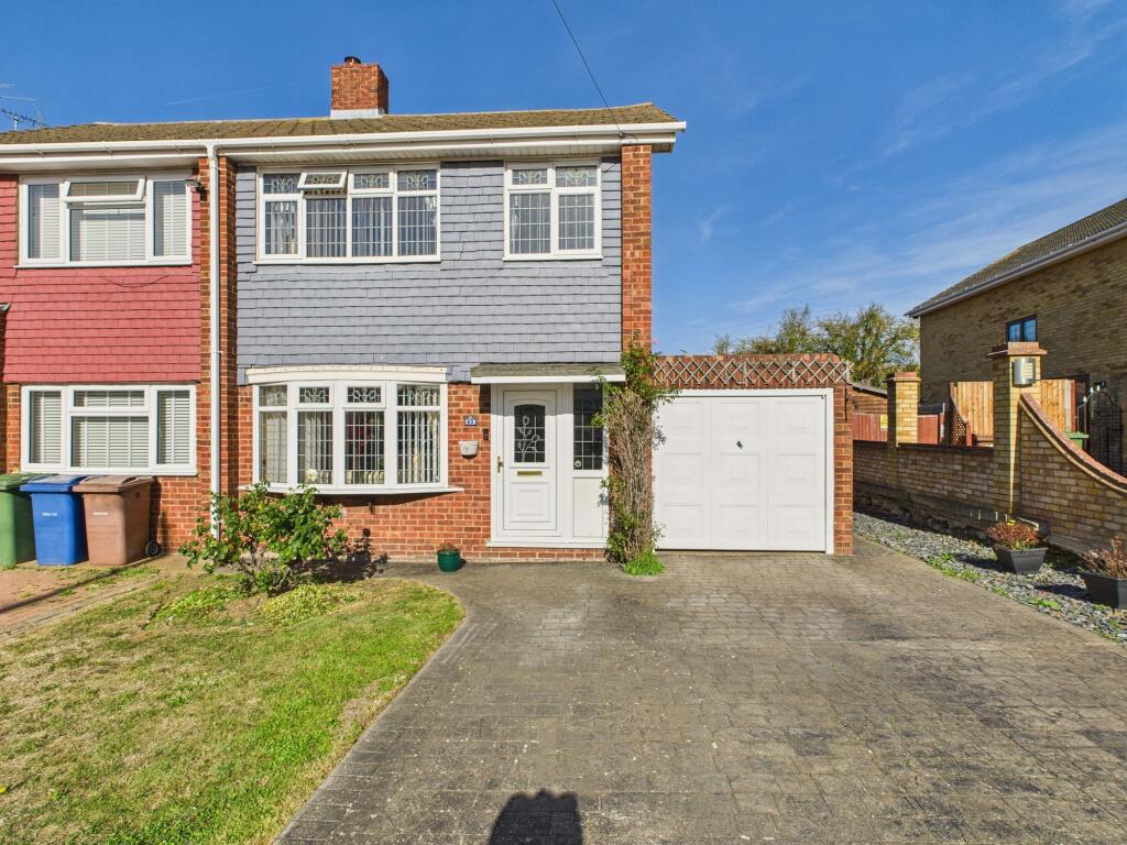 Main image of property: Bramleys, Stanford-Le-Hope, SS17