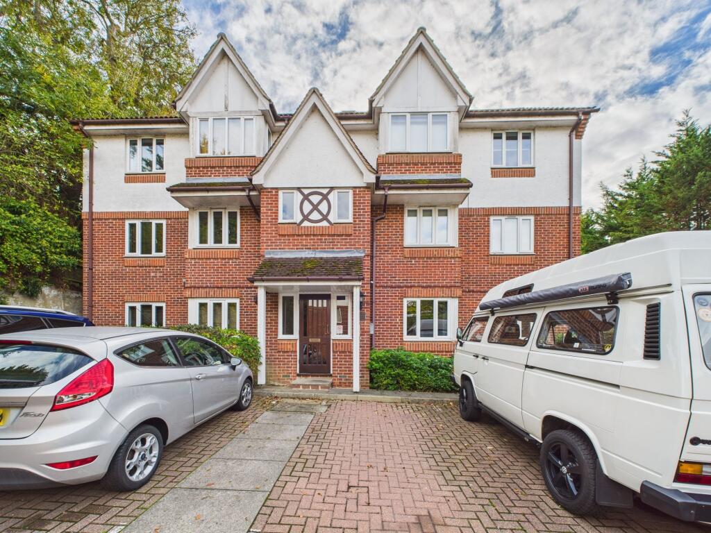 Main image of property: Ryde Drive, Stanford-Le-Hope, SS17