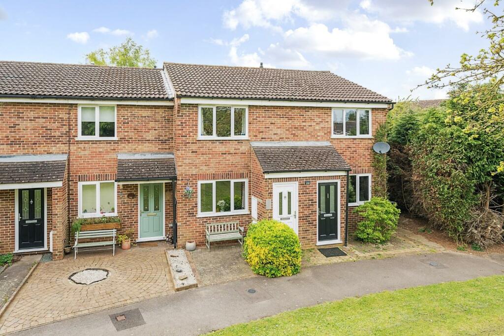 2 bedroom terraced house for sale in Roundhay, Leybourne, West Malling