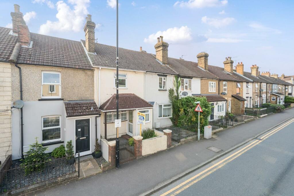 2 bedroom terraced house for sale in Malling Road, Snodland, ME6