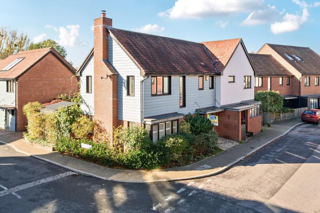 Main image of property: Hawley Drive, Leybourne, West Malling