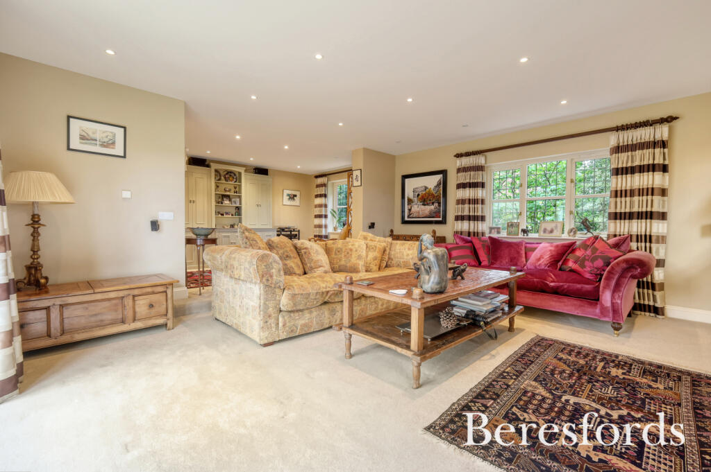 Additional property image - Bannister Green, Felsted, CM6