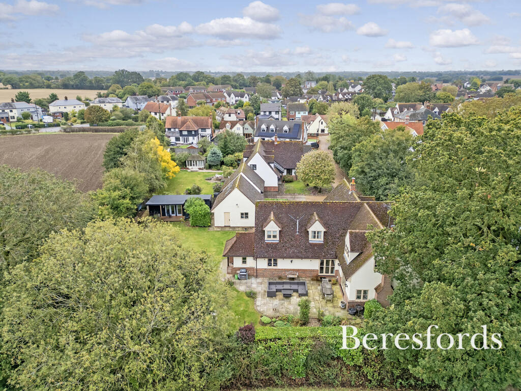Additional property image - Bannister Green, Felsted, CM6