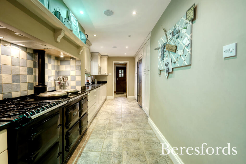 Additional property image - Bannister Green, Felsted, CM6