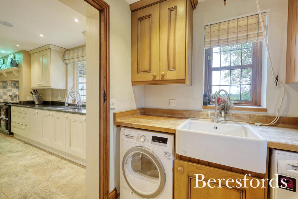 Additional property image - Bannister Green, Felsted, CM6