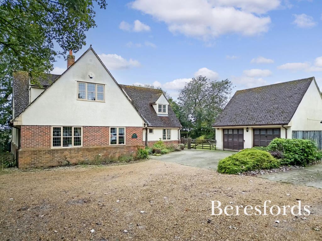 Additional property image - Bannister Green, Felsted, CM6