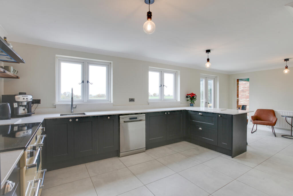Additional property image - Braintree Road, Felsted, CM6