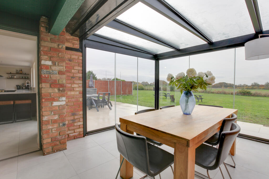 Additional property image - Braintree Road, Felsted, CM6