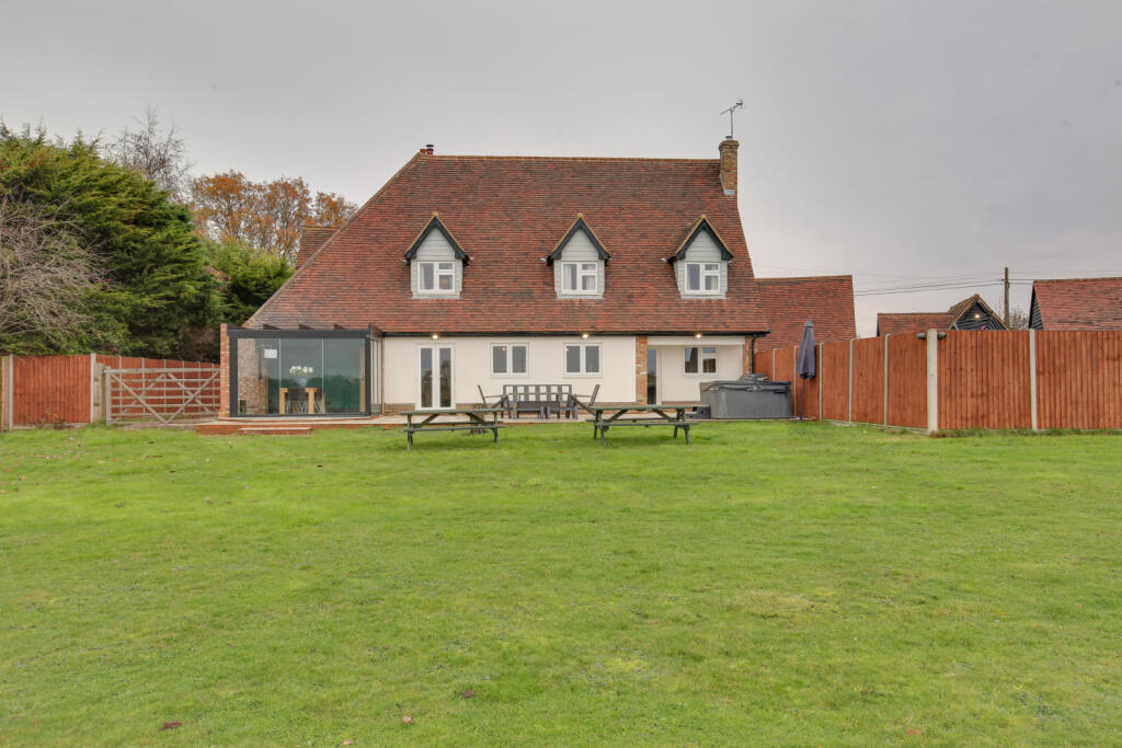 Additional property image - Braintree Road, Felsted, CM6