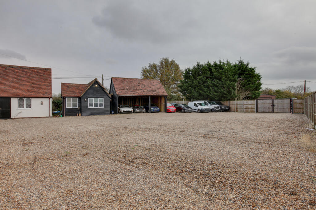 Additional property image - Braintree Road, Felsted, CM6