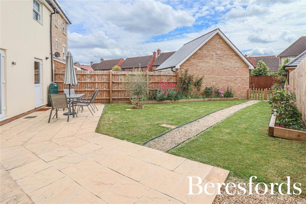 Additional property image - Guelder Rose, Dunmow, CM6