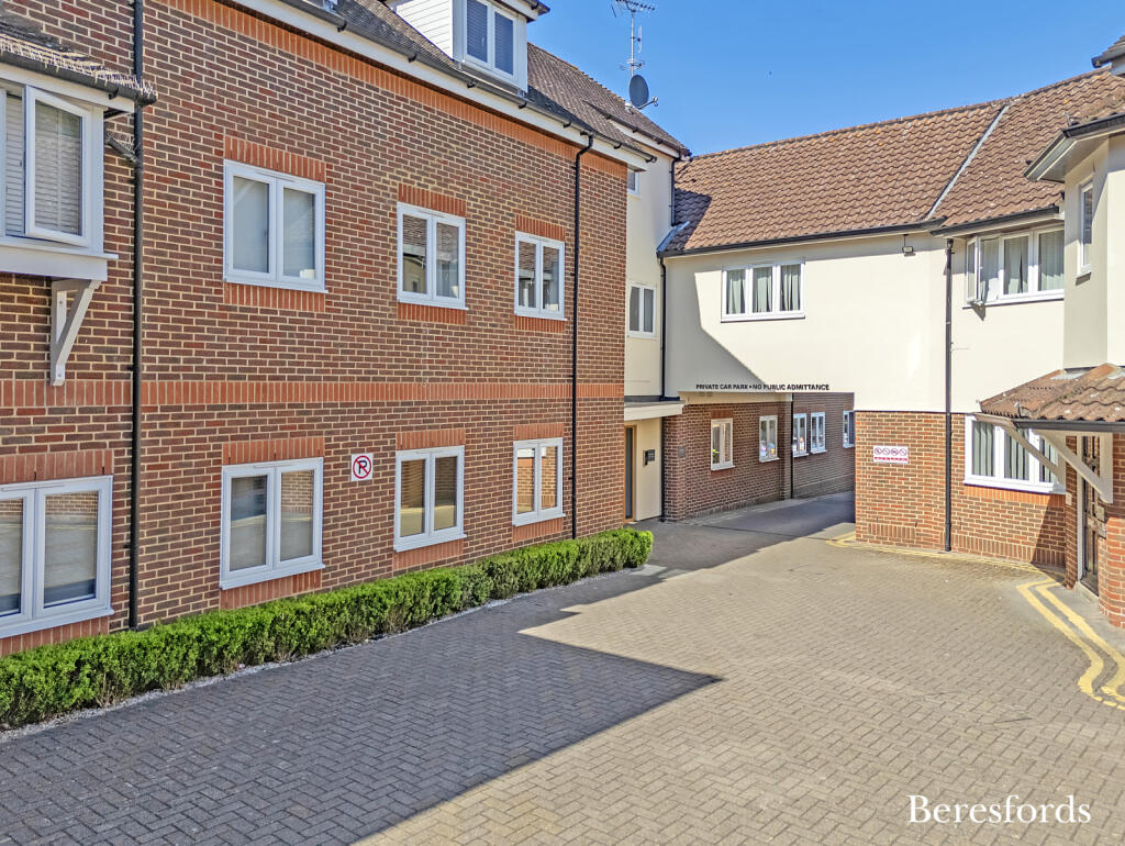 Main image of property: High Street, Dunmow, CM6