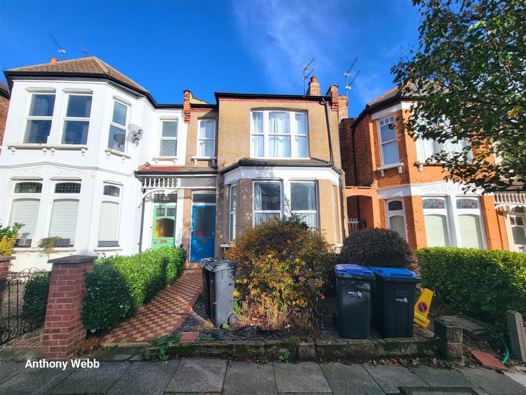 Main image of property: Osborne Road, Palmers Green, N13