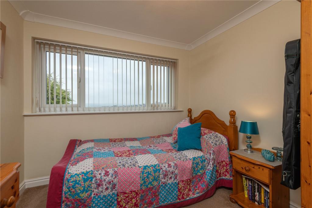 3 bedroom semidetached house for sale in Scarr End Lane, Dewsbury, WF13