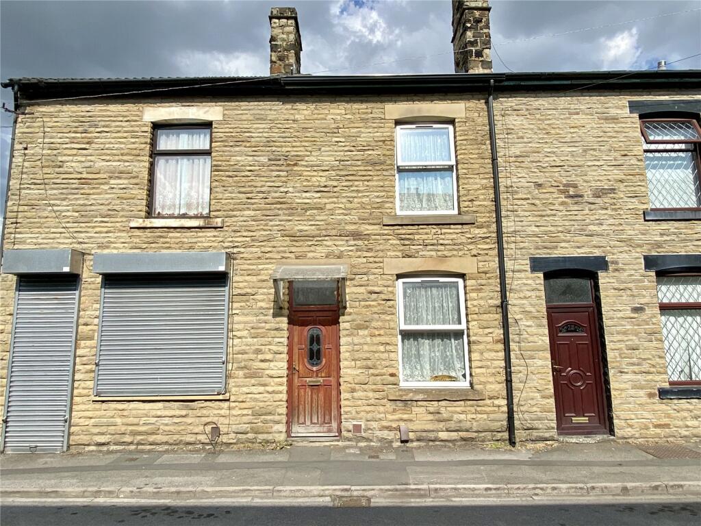 3 bedroom terraced house for sale in Thornhill Street, Savile Town