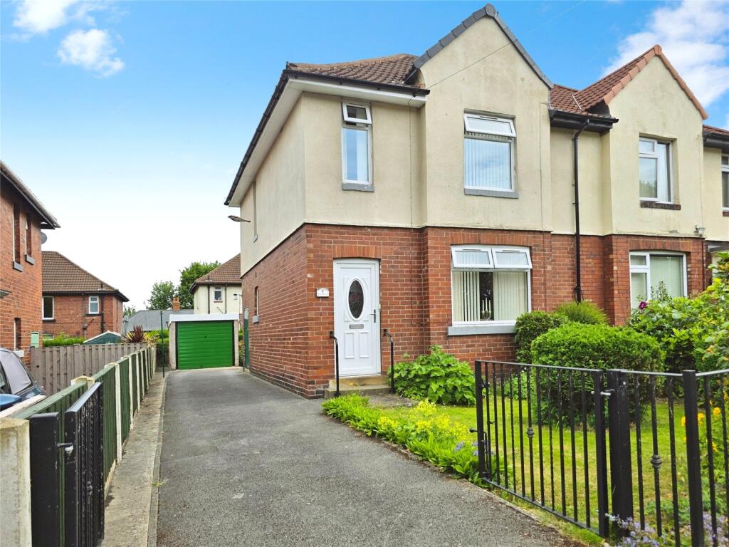 Main image of property: Castle Mount, Dewsbury, West Yorkshire, WF12