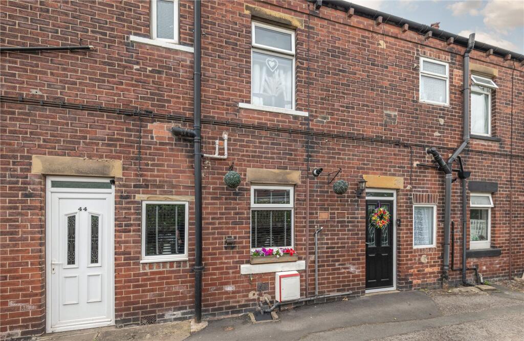 Main image of property: Ravensfield Road, Dewsbury, West Yorkshire, WF13