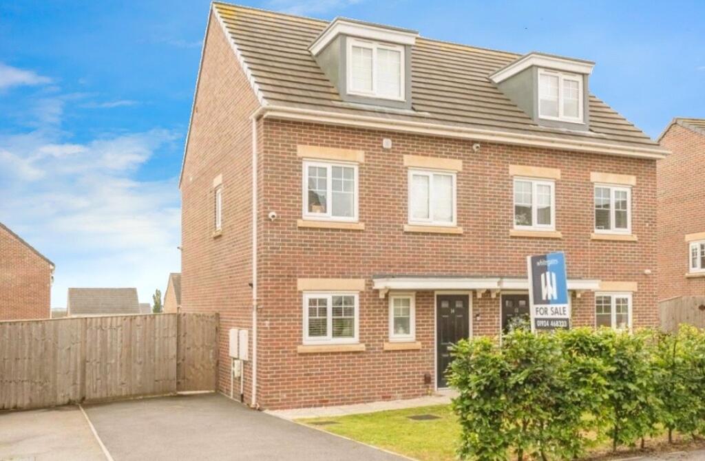 Main image of property: Wool Chase, Wakefield, West Yorkshire, WF2