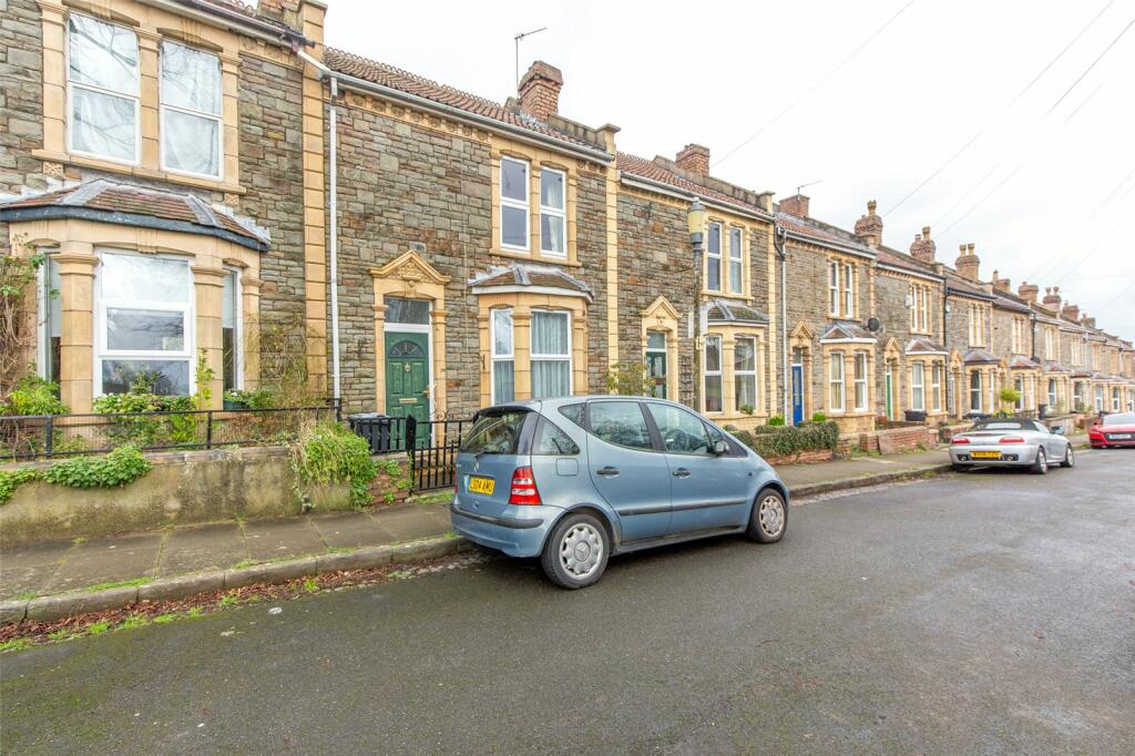 2 bedroom terraced house for sale in Hughenden Road, Horfield, Bristol, BS7