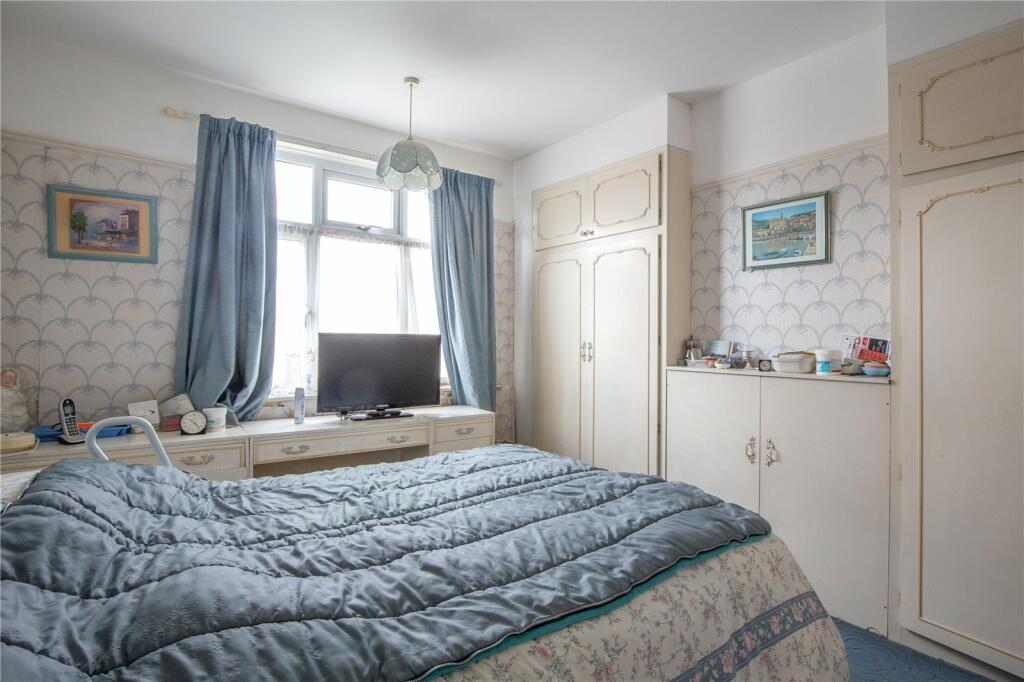 Additional property image - Bedford Crescent, Bristol, BS7