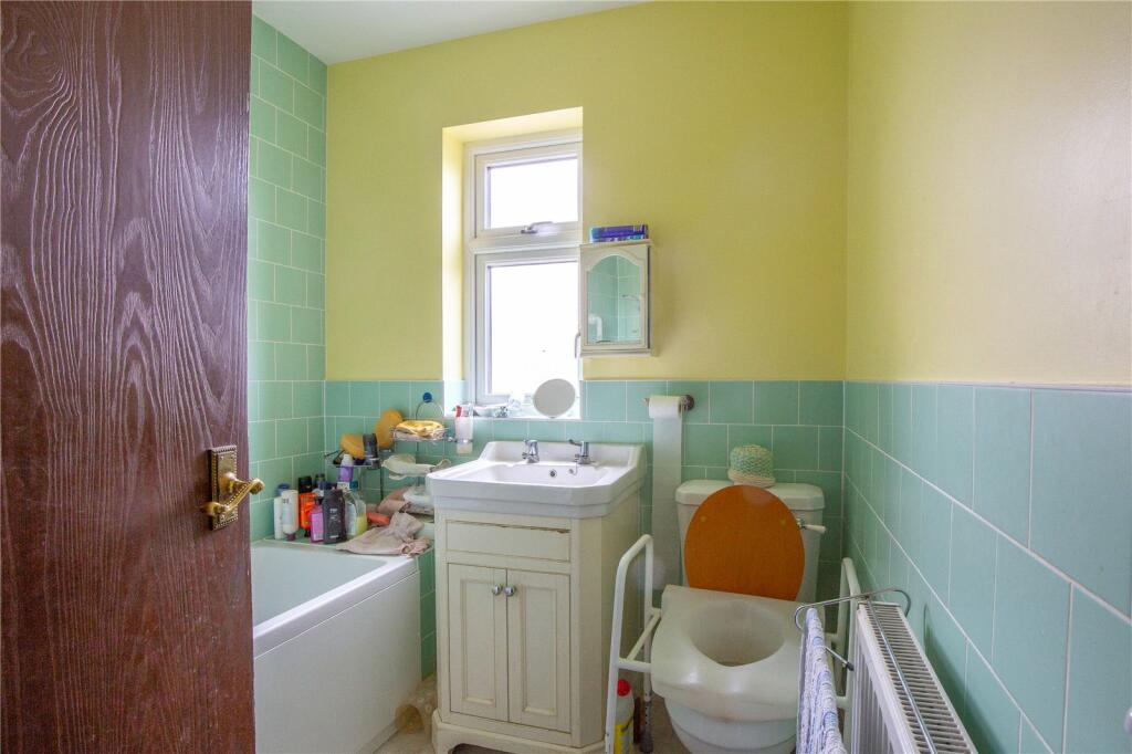 Additional property image - Bedford Crescent, Bristol, BS7