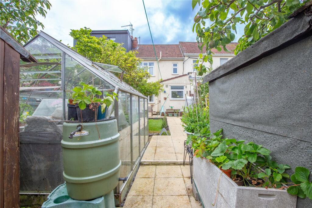 Additional property image - Bedford Crescent, Bristol, BS7