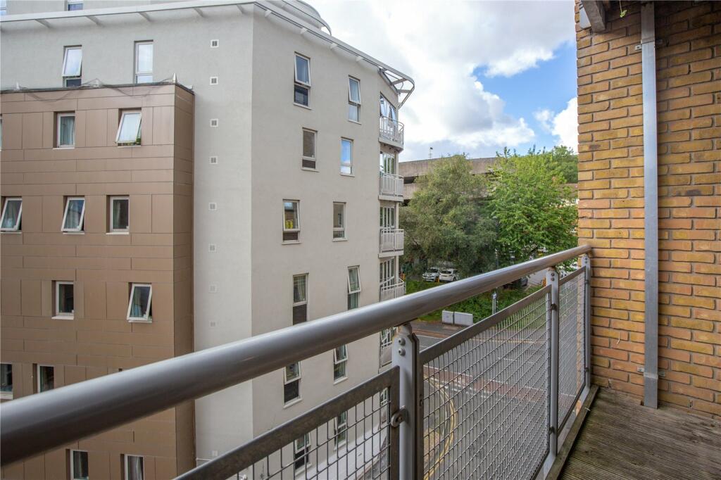 Additional property image - Montague Street, Bristol, BS2