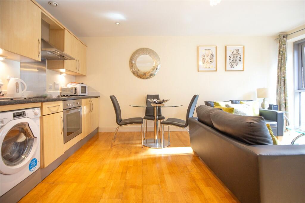 Additional property image - Montague Street, Bristol, BS2