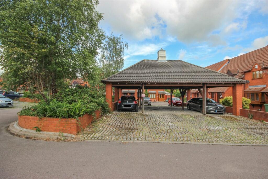 Additional property image - Oaktree Crescent, Bradley Stoke, Bristol, BS32