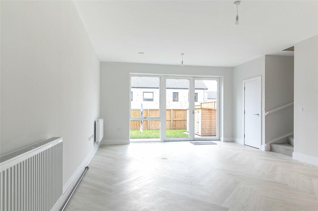 Additional property image - Honeysuckle Walk, Southmead, Bristol, BS10