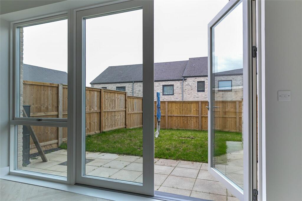 Additional property image - Honeysuckle Walk, Southmead, Bristol, BS10